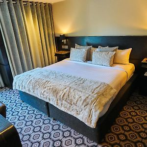 Double or Twin Room Disability Access